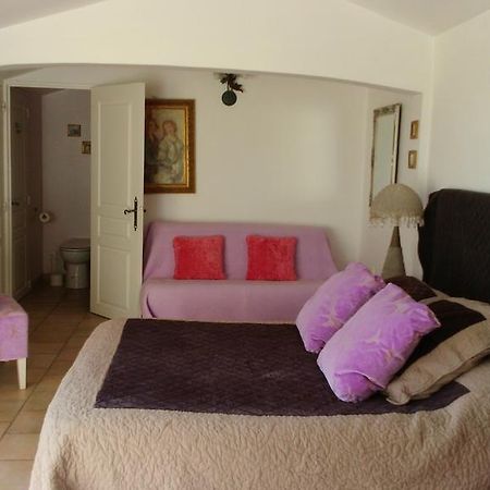 Mavilla Akwaba Sainte-Maxime Esterno foto
